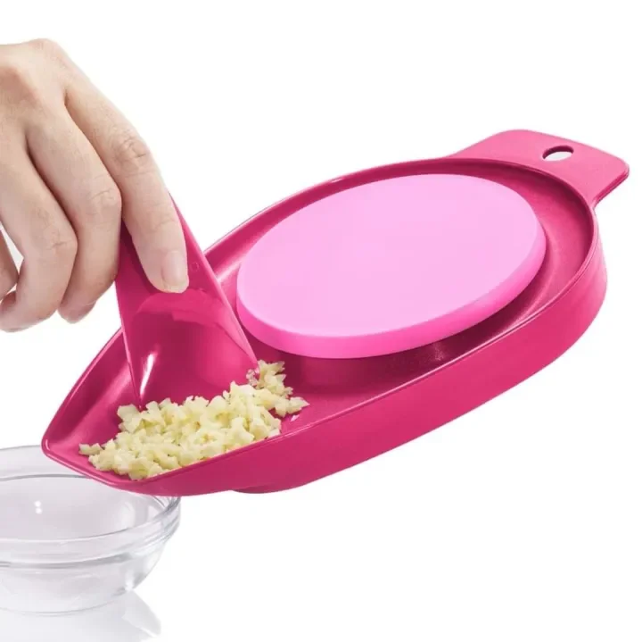 CHOP N POUR NEW PINK TUPPERWARE